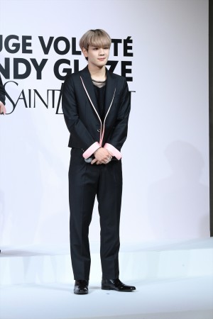豆原一成、「YSL BEAUTY 新作リップ発売&JO1ジャパン アンバサダー就任会見」に登場