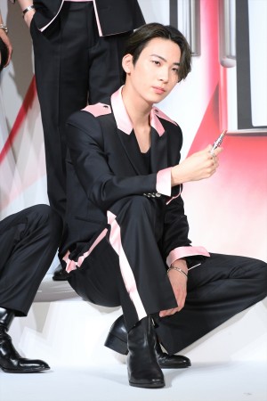 川尻蓮、「YSL BEAUTY 新作リップ発売&JO1ジャパン アンバサダー就任会見」に登場