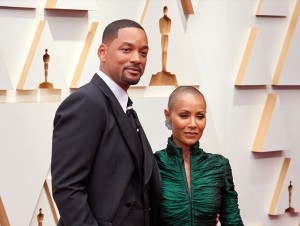 ウィル・スミスと妻ジェイダ・ピンケット・スミス、第94回アカデミー賞レッドカーペットにて