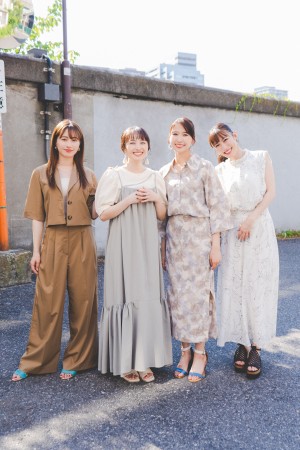 (左から)佐々木彩夏、百田夏菜子、玉井詩織、高城れに