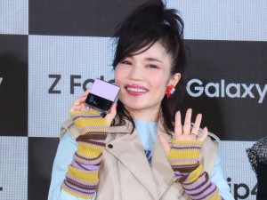 Galaxy新製品発表・スマホファッションお披露目会に出席した平野ノラ