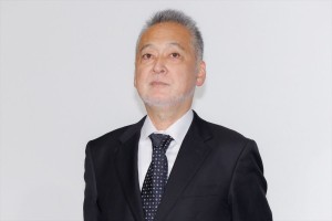 瀬々敬久監督、映画『ラーゲリより愛を込めて』完成披露舞台挨拶に登場
