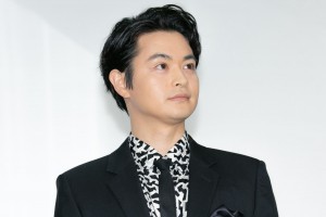 映画『コンフィデンスマンJP 英雄編』初日舞台あいさつに登壇した瀬戸康史