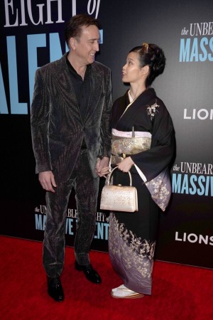 ニコラス・ケイジと妻のリコ・シバタ