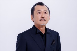 吉田鋼太郎、ドラマ『unknown』制作発表記者会見に登場
