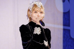 益若つばさ、映画『翔んで埼玉 ~琵琶湖より愛をこめて~』ジャパンプレミアに登場