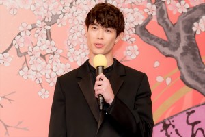 宮沢氷魚、大河ドラマ『べらぼう~蔦重栄華乃夢噺~』出演者発表会見に登場