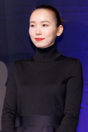 飯豊まりえ、映画『岸辺露伴 ルーヴルへ行く』完成報告イベントに登場
