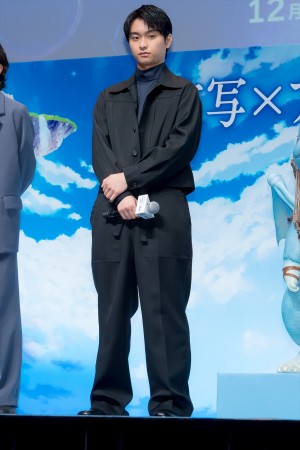 奥平大兼、『ワンダーハッチ‐空飛ぶ竜の島‐』配信記念ワールドプレミアに登場