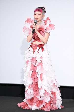 詩羽、映画『アイスクリームフィーバー』初日舞台挨拶に登場