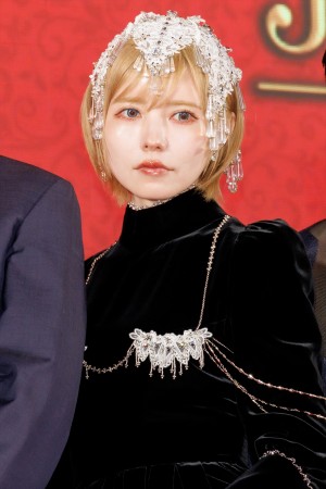 益若つばさ、映画『翔んで埼玉 ~琵琶湖より愛をこめて~』ジャパンプレミアに登場