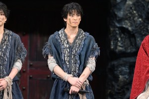 高野洸、舞台『キングダム』帝劇公演千穐楽 達成記念会見に登場