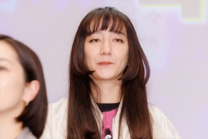 長井短、ドラマ『ケイジとケンジ、時々ハンジ。』記者会見に登場