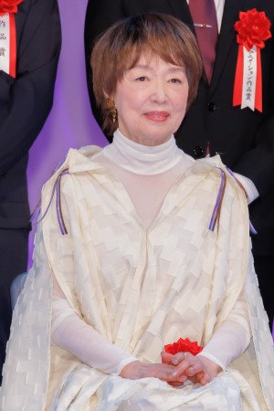 宮本信子、第32回日本映画批評家大賞 授賞式に登場