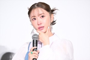 松本まりか、映画『アイスクリームフィーバー』初日舞台挨拶に登場