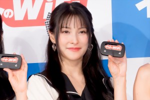 KARA・ギュリ、「イモトのWiFi 新CM発表会」に登場