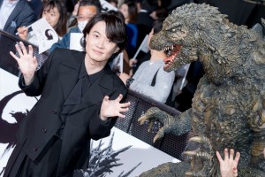 神木隆之介、映画『ゴジラ-1.0』ワールドプレミア レッドカーペットイベントに登場