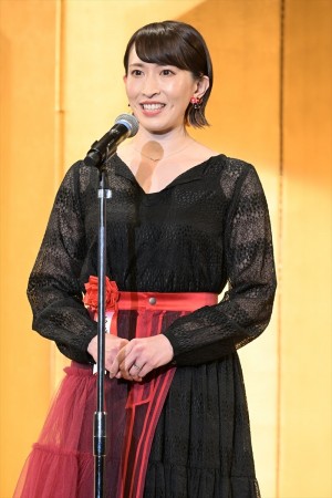 名塚佳織、2023年 エランドール賞 授賞式に登場