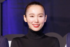 飯豊まりえ、映画『岸辺露伴 ルーヴルへ行く』完成報告イベントに登場