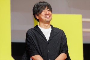 瑠東東一郎監督、映画『Gメン』完成披露舞台挨拶に登場