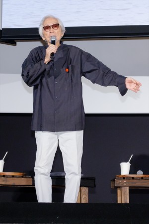 山田洋次監督、映画『こんにちは、母さん』完成披露試写会に登場