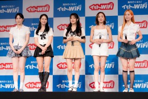 KARA、「イモトのWiFi 新CM発表会」に登場