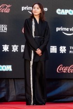 「第36回東京国際映画祭」オープニングレッドカーペットに登場した新垣結衣