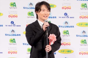 神木隆之介、「第48回報知映画賞」授賞式に登場