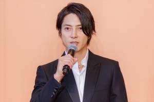 山下智久、「ブルガリ ホテル 東京」記者発表会に登場