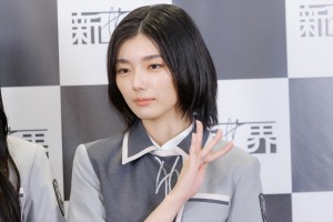 櫻坂46・藤吉夏鈴、櫻坂46展「新せ界」プレス内覧会に登場