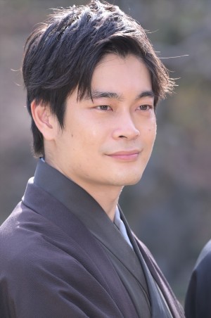 井之脇海、『義母と娘のブルースFINAL 2024年謹賀新年スペシャル』制作発表会見に登場