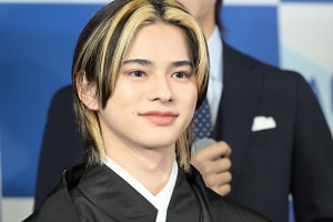INI・松田迅、洋服の青山 2023年フレッシャーズ新CM発表会に登場