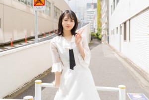 日向坂46・上村ひなの