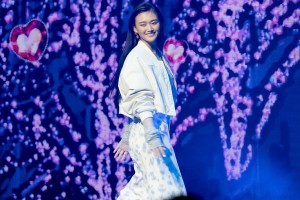 山崎天、「ViVi Night2023」に登場