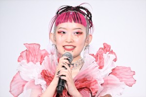 詩羽、映画『アイスクリームフィーバー』初日舞台挨拶に登場