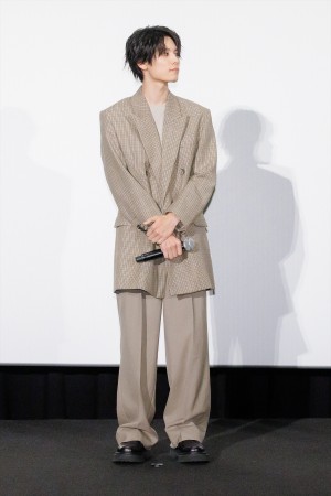 萩原利久、『ミステリと言う勿れ』初日舞台挨拶に登場