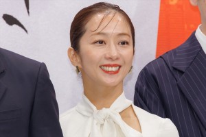 優香、ドラマ『ジャンヌの裁き』記者会見に登場