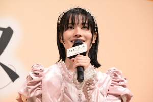 橋本愛、映画『ハピネス』完成披露試写会に登場