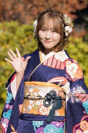 本田望結、「オスカープロモーション2025年新春晴れ着撮影会」にて