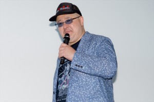 稲田徹、Vシネクスト『特捜戦隊デカレンジャー20th ファイヤーボール・ブースター』初日舞台挨拶に登場