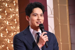 水上恒司、テレビ朝日ドラマプレミアム『黄金の刻~服部金太郎物語~』記者会見に登場