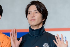 山下智久、『ブルーモーメント』制作発表に登場
