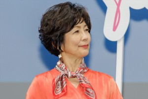 市毛良枝、映画『明日を綴る写真館』完成披露舞台あいさつに登場