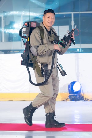 チョコレートプラネット・長田庄平、『ゴーストバスターズ/フローズン・サマー』極寒レッドカーペットイベントに登場