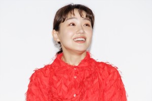 奈緒、映画『告白 コンフェッション』完成披露試写会に登場