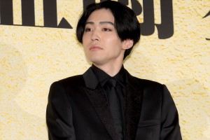 市川染五郎、映画『鬼平犯科帳 血闘』完成披露上映会に登場