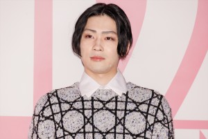 市川染五郎、「ミスディオール展覧会 ある女性の物語」に登場