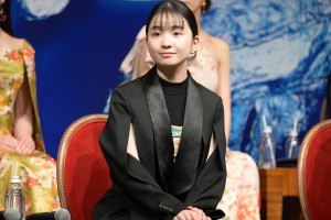 福地桃子、舞台『千と千尋の神隠し』製作会見に登場