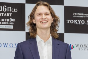 アンセル・エルゴート、ドラマ『TOKYO VICE Season2』舞台挨拶に登場