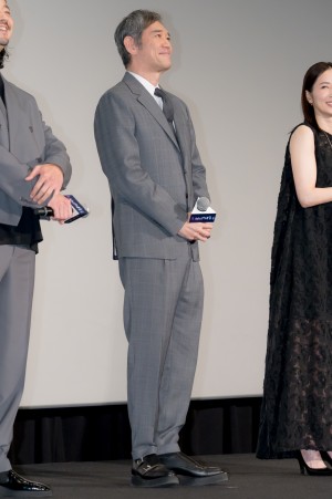 映画『マッチング』初日舞台あいさつに登壇した杉本哲太